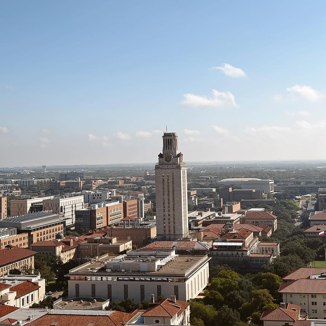 your next home at Rise at West Campus is waiting \n\n\u2b50\ufe0f sign your lease within 48 hours and get a $300 gift card plus waived application fees! \n\nhave any questions submitting your application? give us a call today. \ud83d\udcf2\n\n