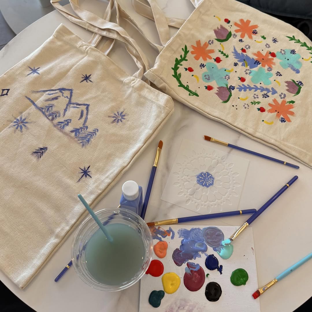 it was love at first tote \ud83e\udde1 thank you guys for joining us last week! \n\nstay tuned for more events upcoming this month!