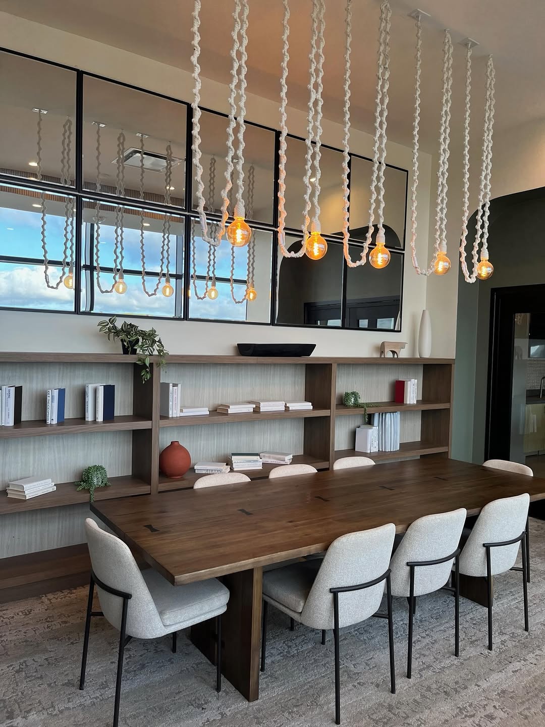 Whether you're studying solo or meeting up with friends, this is the kind of space that actually makes you want to get work done. \ud83d\udcda\ud83d\ude0c\u270f\ufe0f